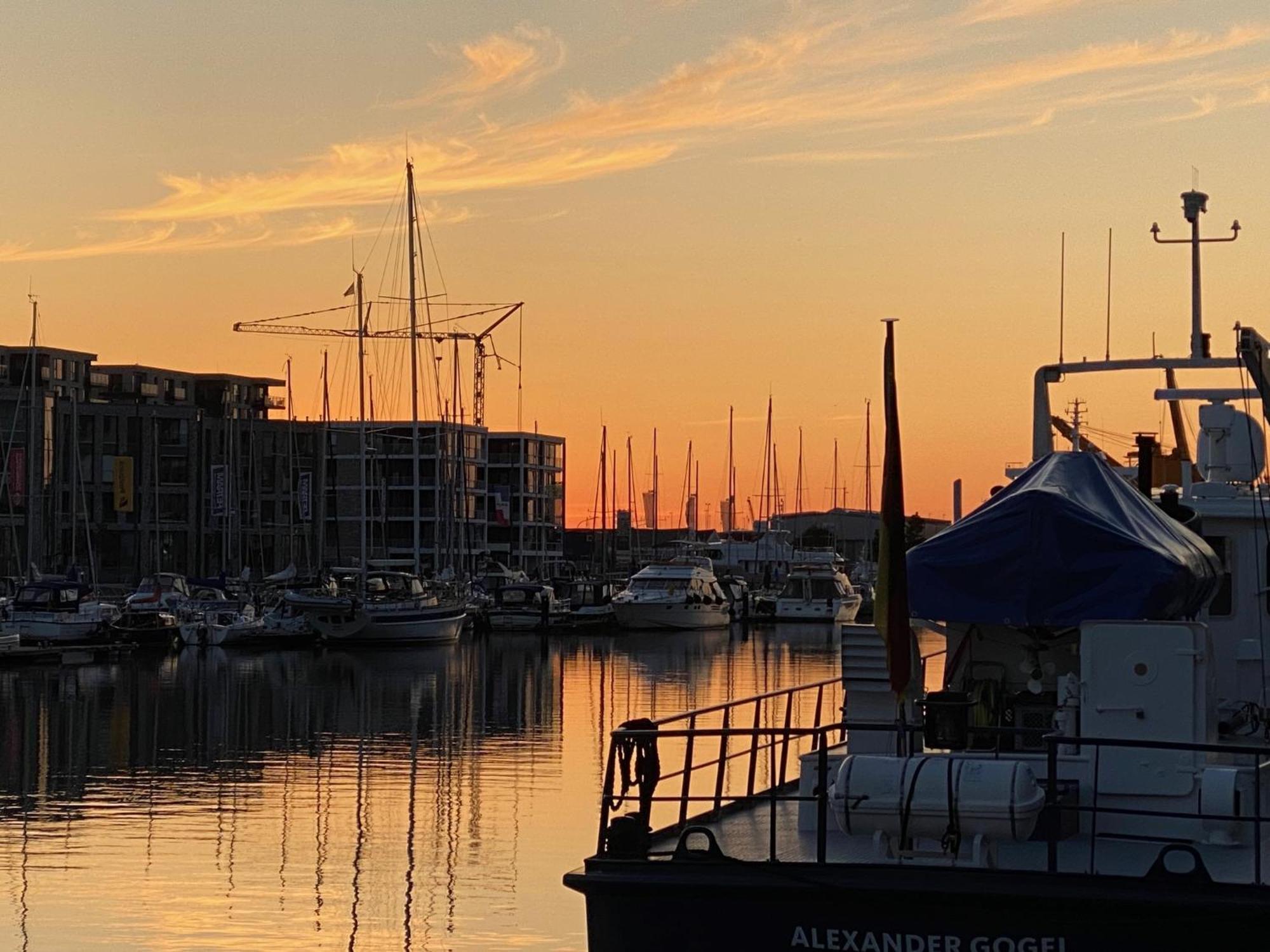 Bootshaus Am Neuen Hafen Apartman Bremerhaven Kültér fotó