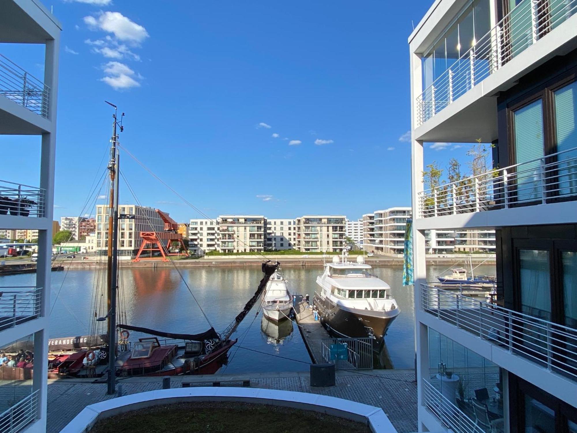 Bootshaus Am Neuen Hafen Apartman Bremerhaven Kültér fotó